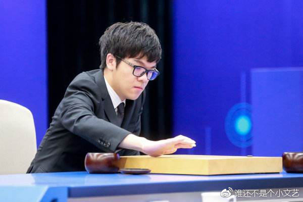 柯洁退赛无缘九冠王，棋坛震动引发深度思考