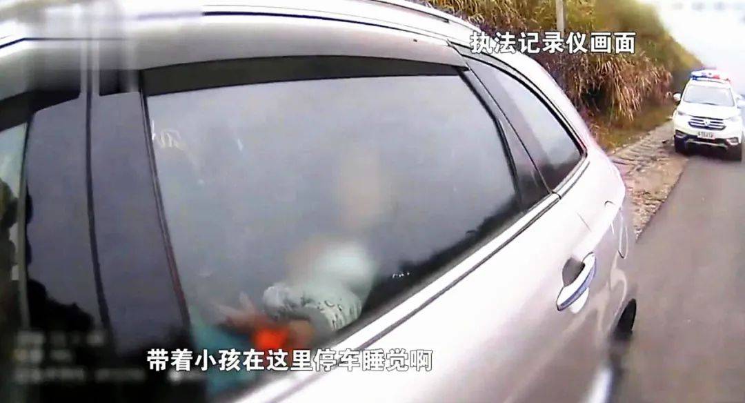 小车“外带”甘蔗 两广网友解读意头