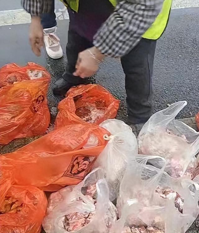 食材配送猪肉扔地上