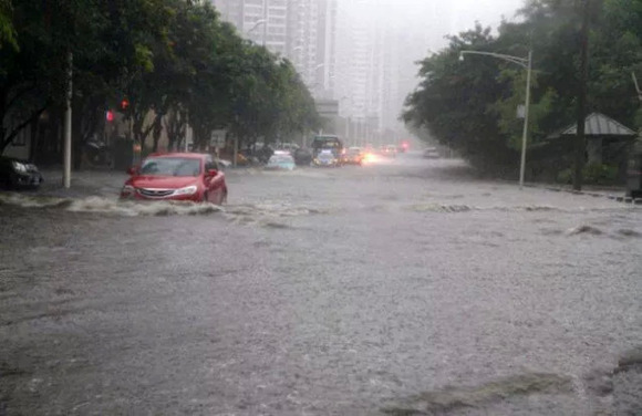 秘鲁强降雨致62人遇难！背后真相令人震惊，天灾还是人祸？